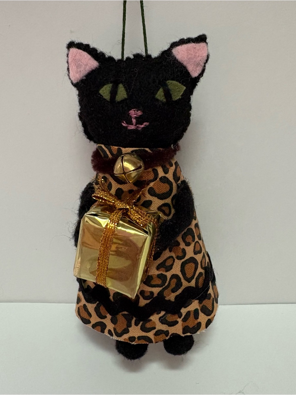 Black Felt Cat Ornament Leopard Dress Gold Gift hand-sewn Christmas